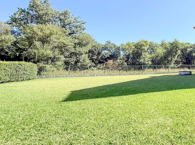 Foto 20e94156-ee19-4314-87a2-4ac3dcf6516f. Ático playa américa. piso atico a doble altura a pocos metros de la playa y del centro de nigran. totalmente exterior. salon de 40 m2 en Nigrán