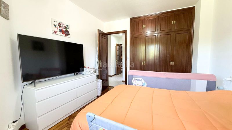 Foto 4910f47c-801b-4856-b797-5f1f3cdbc88e. Ático playa américa. piso atico a doble altura a pocos metros de la playa y del centro de nigran. totalmente exterior. salon de 40 m2 en Nigrán