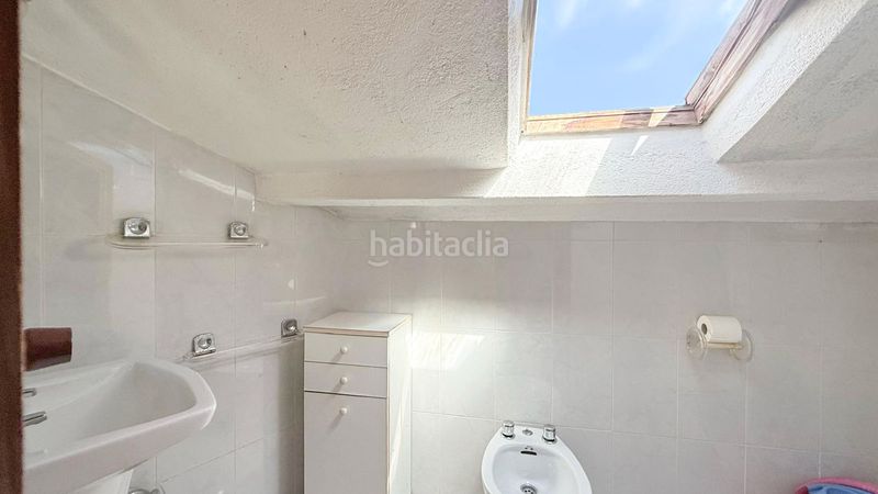 Foto 5059e3f8-ed0b-46a8-9077-a3d15b64e7fb. Ático playa américa. piso atico a doble altura a pocos metros de la playa y del centro de nigran. totalmente exterior. salon de 40 m2 en Nigrán