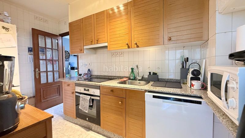 Foto 544d0c8f-d837-4f81-88f2-cdc744bfcb35. Ático playa américa. piso atico a doble altura a pocos metros de la playa y del centro de nigran. totalmente exterior. salon de 40 m2 en Nigrán