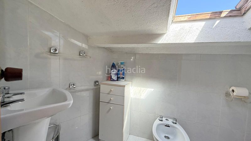 Foto 5ed27600-df67-46c5-92e6-5f603d010edc. Ático playa américa. piso atico a doble altura a pocos metros de la playa y del centro de nigran. totalmente exterior. salon de 40 m2 en Nigrán