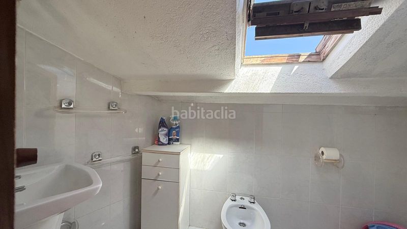 Foto e2c4d378-3bd3-479e-b046-cd6f202def3a. Ático playa américa. piso atico a doble altura a pocos metros de la playa y del centro de nigran. totalmente exterior. salon de 40 m2 en Nigrán