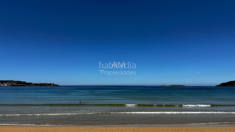 Foto f44a36ad-d10a-41d7-946d-86b11f4a6d73. Ático playa américa. piso atico a doble altura a pocos metros de la playa y del centro de nigran. totalmente exterior. salon de 40 m2 en Nigrán