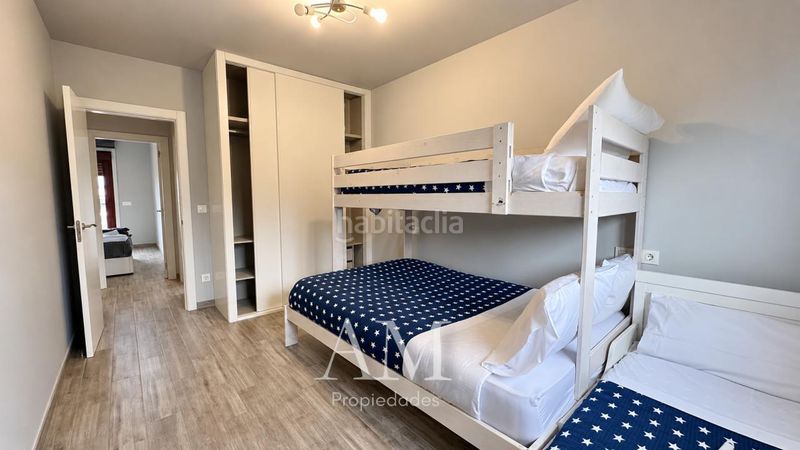 Foto 4b3e1171-6e91-4b0e-8243-2645a3e369e6. Casa aparellada amb calefacció aparcament a O Hío Cangas