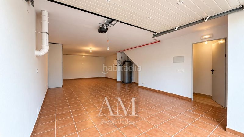 Foto 8b15e007-ccc2-4d3c-8e61-099fd4da0492. Casa aparellada amb calefacció aparcament a O Hío Cangas