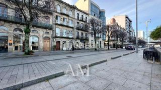 Local Comercial a Calle Montero Ríos