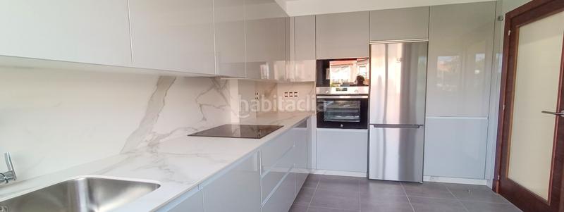 Foto cf3e314c-2297-41ae-92e9-ba1e30994ce1. Chalet  a estrenar en puente romano en Baiona