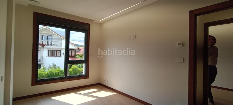 Foto e925a62d-d1ef-442b-8cfa-770a64db9251. Chalet  a estrenar en puente romano en Baiona