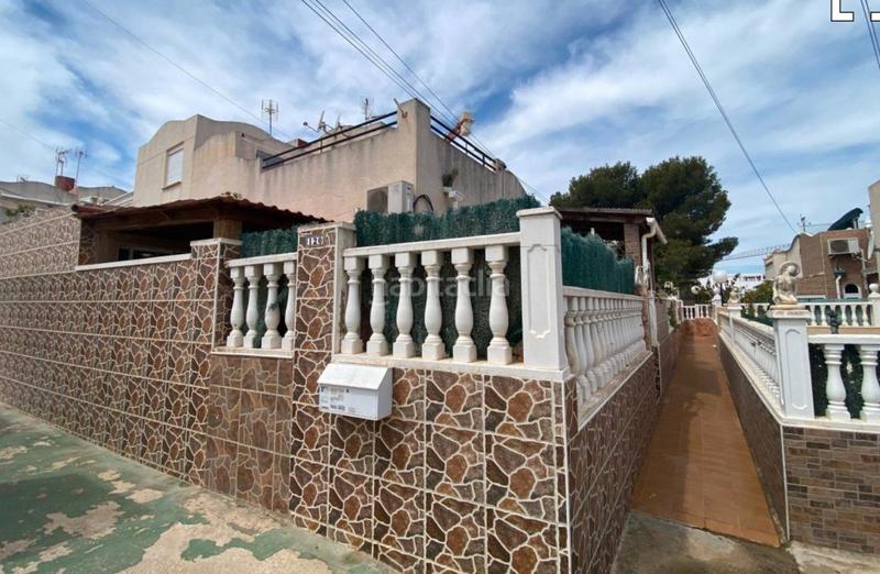 Foto 95a58325-0f6c-42fd-9c0c-e7ee62d40483. Chalet dans Cañada del Molino Torrevieja