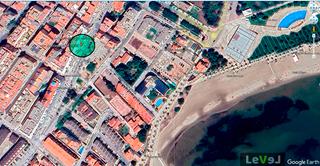 Pis  Avinguda de l'orde de malta. A dos calles de la playa. ideal para piso turstico.