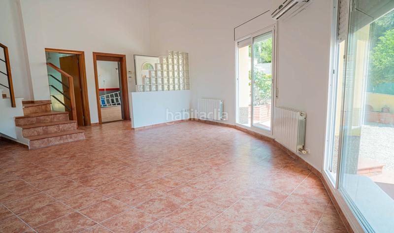 Foto 0b3ab470-c587-4128-9882-c886d38c2cd9. Xalet amb calefacció aparcament a Bruc (El)