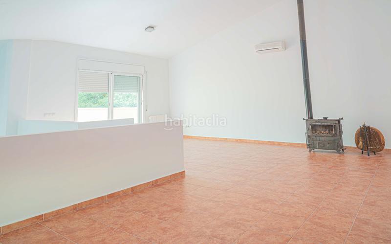 Foto 54c50f4e-b5e5-406c-9ef9-3b2930a85009. Xalet amb calefacció aparcament a Bruc (El)