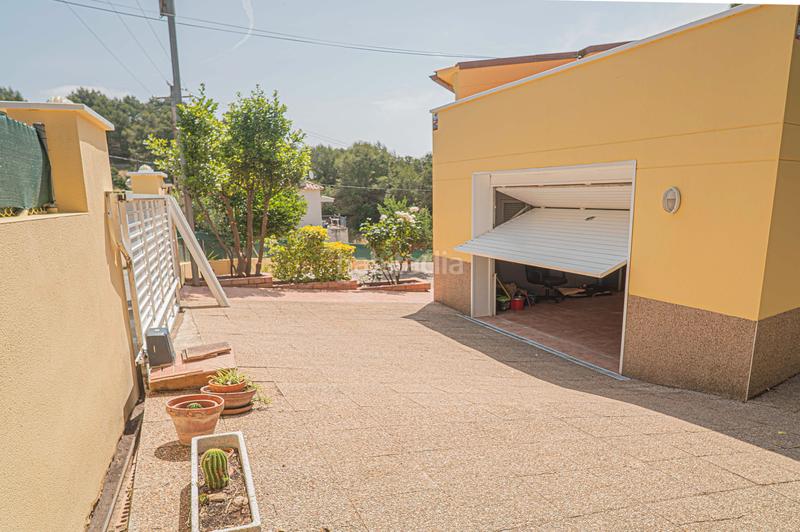 Foto 857d7361-b5b9-40e0-8065-577a8f626afd. Xalet amb calefacció aparcament a Bruc (El)