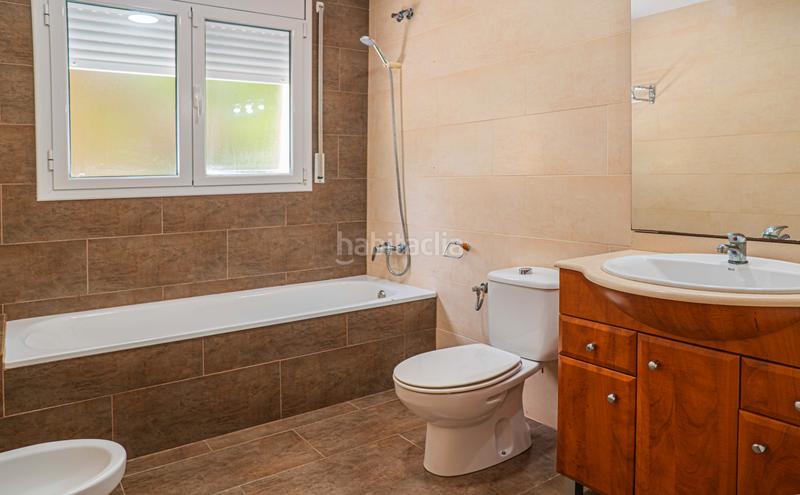 Foto 9ca76bdd-738e-46f8-9ad5-2777b3e230d8. Xalet amb calefacció aparcament a Bruc (El)