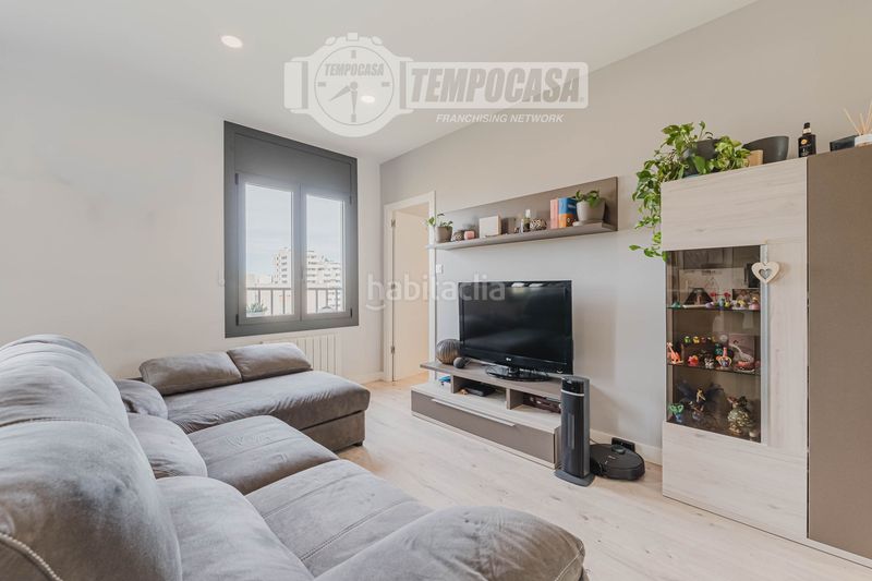 Foto 40ba70e0-fae1-4c97-bd17-81ba76357f90. Pis amb calefacció a Provençals del Poblenou Barcelona