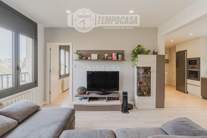 Foto 50ab5294-7515-4a57-a45d-b800471ad6dd. Pis amb calefacció a Provençals del Poblenou Barcelona