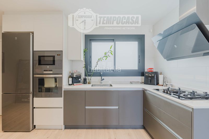 Foto 5a4609b6-3eeb-4fe8-a94a-08270c4c688b. Pis amb calefacció a Provençals del Poblenou Barcelona