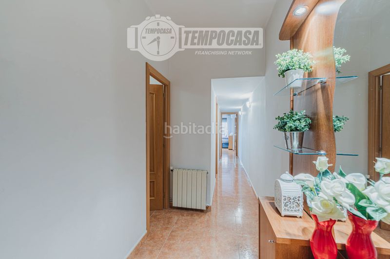 Foto f6a8d65f-c31f-4a07-b0d0-3e96dc85bf83. Pis amb calefacció aparcament a El Clot Barcelona