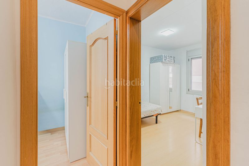 Foto aff7cd38-4142-4289-951f-1f81158ec2b7. Dúplex a carrer de valldemossa 56 a Porta Barcelona