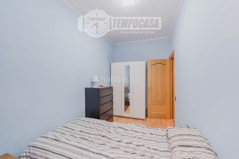 Foto f98aedb4-9097-41a4-a694-c07f22e5ce26. Dúplex a carrer de valldemossa 56 a Porta Barcelona