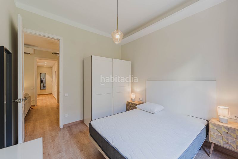 Foto d7c3e8bc-e96f-4a9c-bef4-7142d6accfa0. Piso en Sagrada Família Barcelona