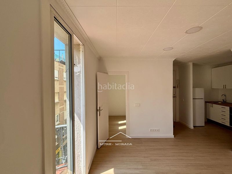 Foto bb612d55-5bd1-40cb-8ac6-df3030618f96. Pis a Sants Barcelona