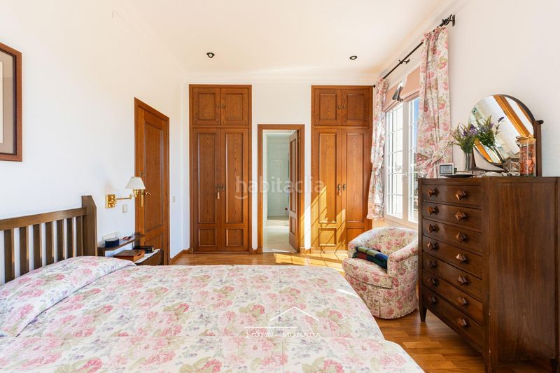Foto 55d186d2-f65d-4784-8096-ef7784e10553. Casa amb calefacció aparcament piscina a Corbera de Llobregat