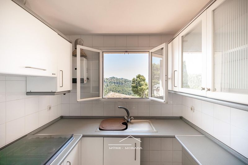 Foto 6d294534-fc0c-4599-82a7-f39aee3644fd. Casa amb calefacció aparcament piscina a Corbera de Llobregat