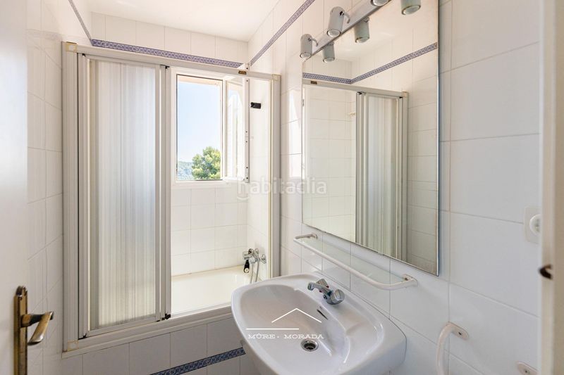 Foto 752200b7-36b4-4f04-ba06-a1eb6ebc6a61. Casa amb calefacció aparcament piscina a Corbera de Llobregat
