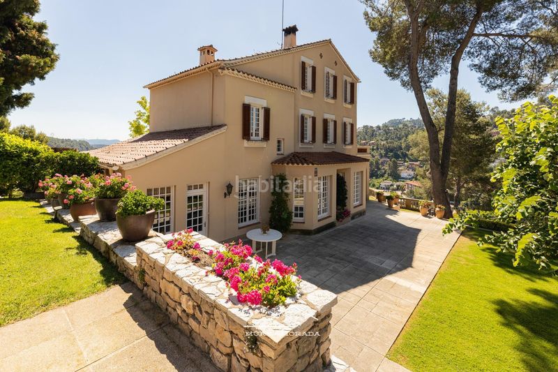 Foto b452588c-c699-43b1-9f6c-8297102166c2. Casa amb calefacció aparcament piscina a Corbera de Llobregat