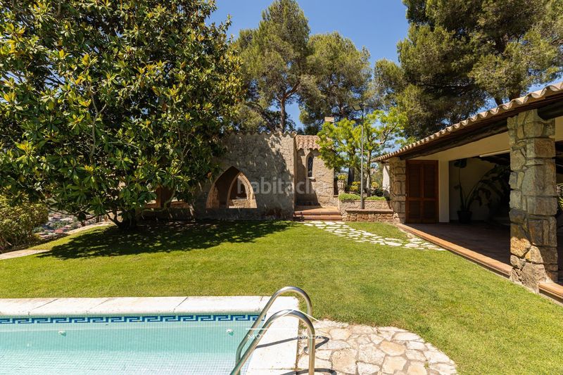 Foto c17efb1b-41d6-493e-9b72-5fecabb03252. Casa amb calefacció aparcament piscina a Corbera de Llobregat