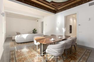 Piso en Dreta de l´Eixample. Principal a estrenar con terraza en finca regia rehabilitada en