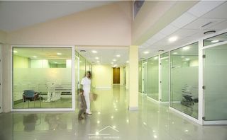 Local Comercial en Vilapicina - Torre Llobeta