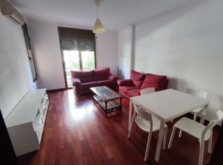 Miete Etagenwohnung  Avinguda prat de la riba. Pis a la zona centre ciutat