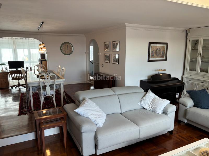 Foto 1b592958-27e3-40de-b871-b05f371f88e3. Àtic amb xemeneia calefacció aparcament a Centre Històric Lleida