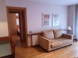 Location Appartement  Avinguda de i'estudi general. Piso a la zona cappont