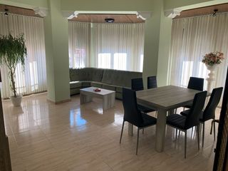 Miete Etagenwohnung  N/a. Pis estudiants av.catalunya