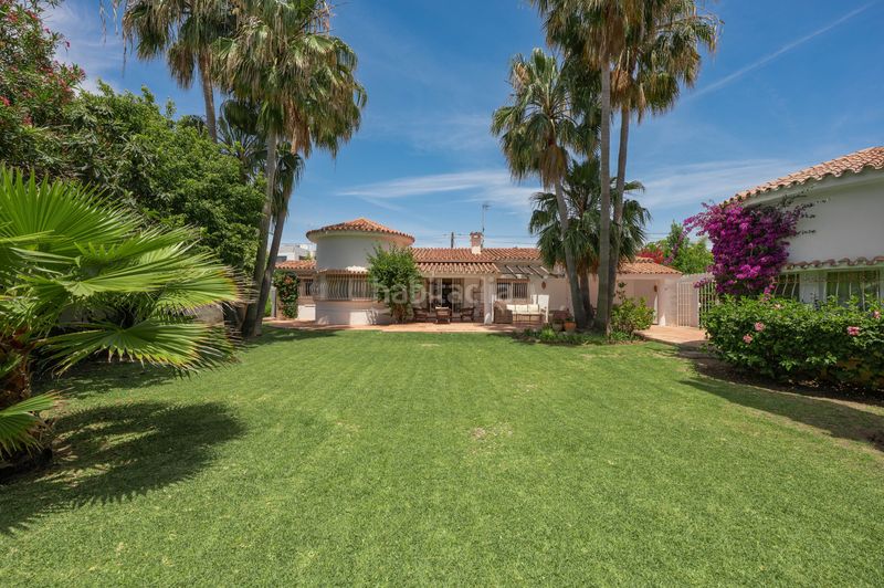 Foto 08945e0a-c11b-4931-8fc4-40b4384d7076. Casa amb calefacció aparcament piscina a Nueva Alcántara Marbella