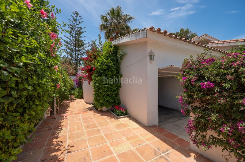 Foto bcc127dc-88a4-46c1-8082-b02431816272. Casa amb calefacció aparcament piscina a Nueva Alcántara Marbella