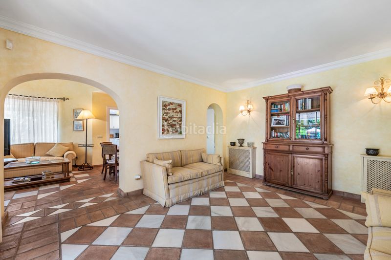 Foto ce04b13d-8220-4b85-9532-a087d559e327. Casa amb calefacció aparcament piscina a Nueva Alcántara Marbella