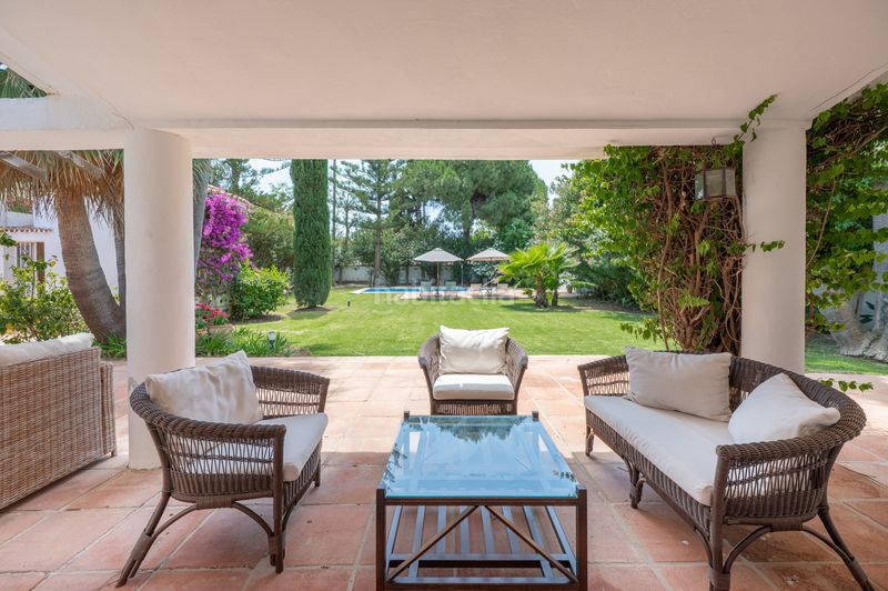 Foto d86534f9-439b-434f-ac86-a01e68c61e68. Casa amb calefacció aparcament piscina a Nueva Alcántara Marbella