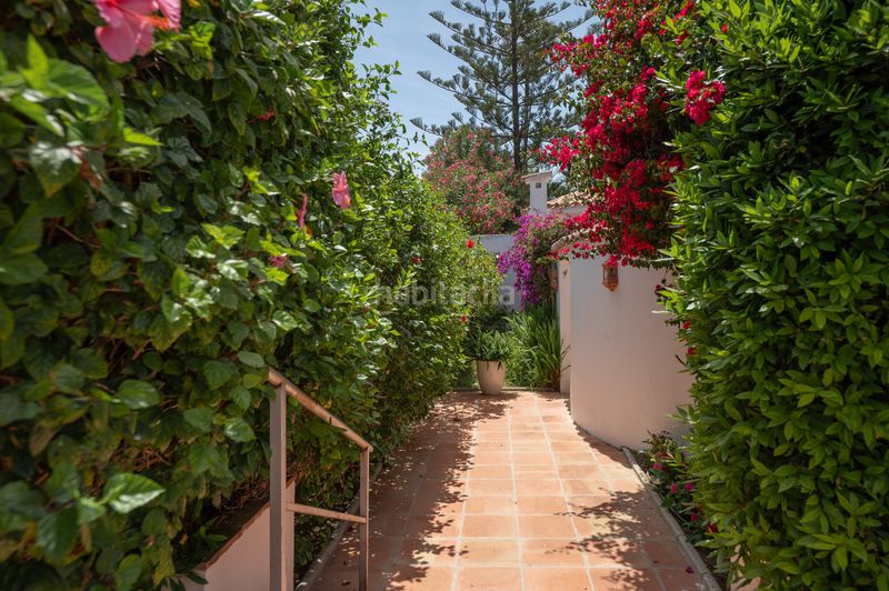 Foto f3f5e198-983b-4e00-a457-83b5a548e05d. Casa amb calefacció aparcament piscina a Nueva Alcántara Marbella