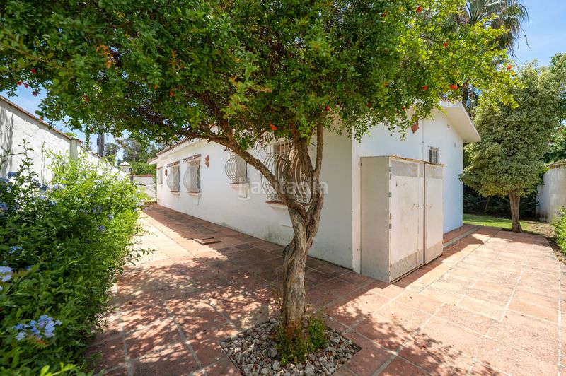 Foto f92b24f9-73de-49b2-b7e3-7d7040e7303b. Casa amb calefacció aparcament piscina a Nueva Alcántara Marbella