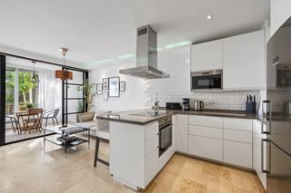 Location Appartement à Puerto Banús. A solo 150 metros del paseo marítimo y la playa de río verde  pu