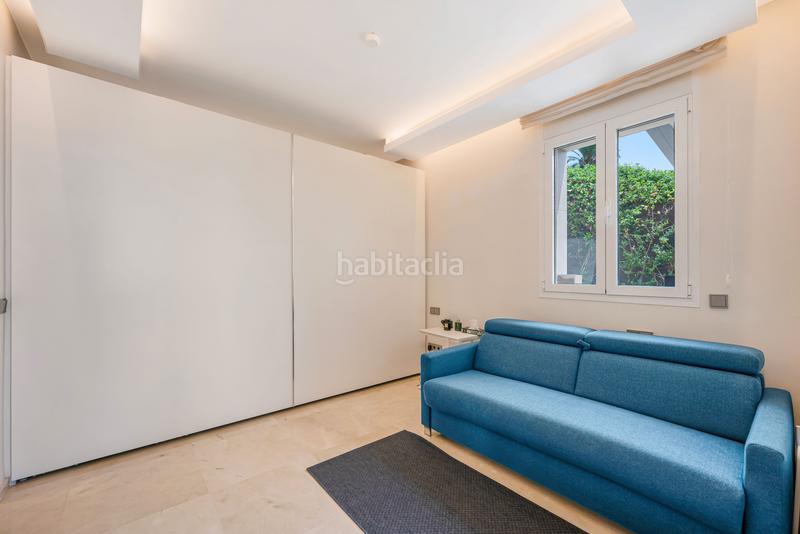 Foto 343f6ba5-ec6e-4b2c-85e1-0a6b03e4e59a. Casa amb aparcament piscina a Nueva Andalucía centro Marbella