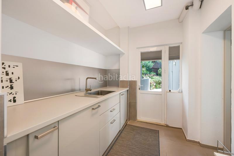 Foto 490f1cf4-4423-4e0f-80db-595fcedc2c1e. Casa amb aparcament piscina a Nueva Andalucía centro Marbella