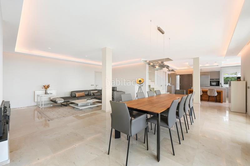 Foto 71af0d3e-2ea9-42e4-9fe8-449072383caa. Casa amb aparcament piscina a Nueva Andalucía centro Marbella