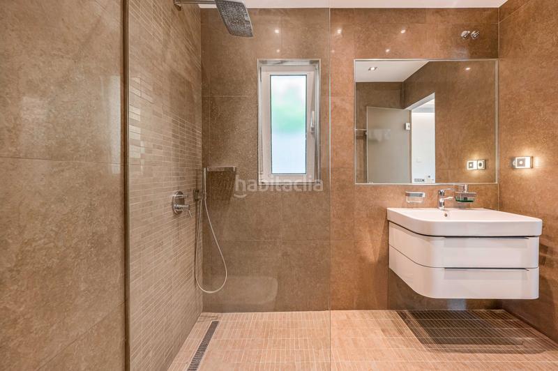 Foto a51cea78-d0ee-486b-b336-b2859f36cb34. Casa amb aparcament piscina a Nueva Andalucía centro Marbella