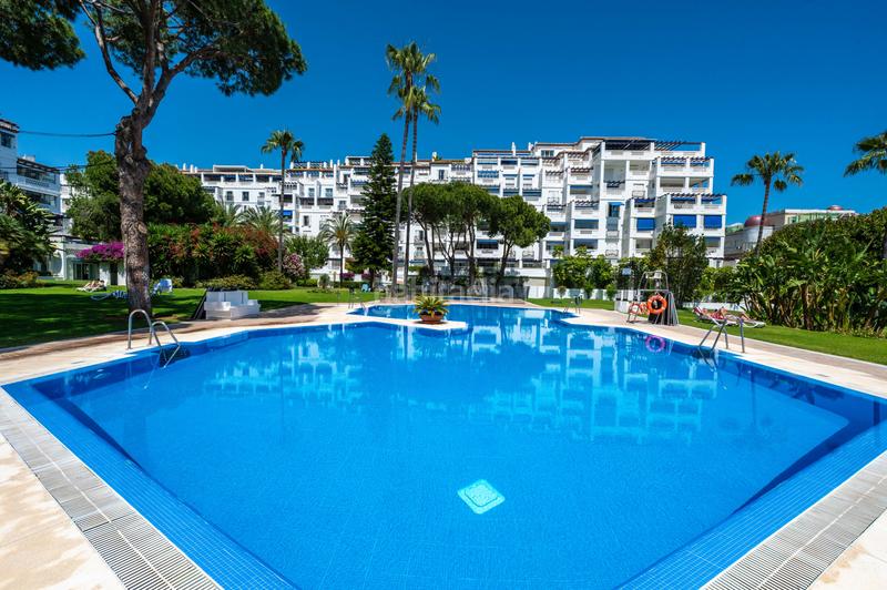 Foto 583296d8-3613-4202-8c62-2ac4ce54f07b. Piccolo appartamento con parcheggio piscina in Puerto Banús Marbella
