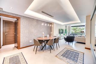 Apartament a Puerto Banús. Apartamento planta media en venta en puerto banús, marbella